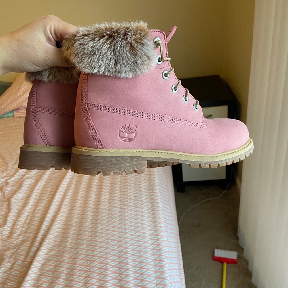 Timberlands - Picture 2 of 5